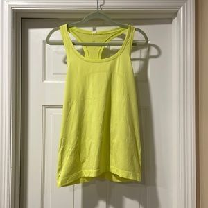 Lululemon workout Tank